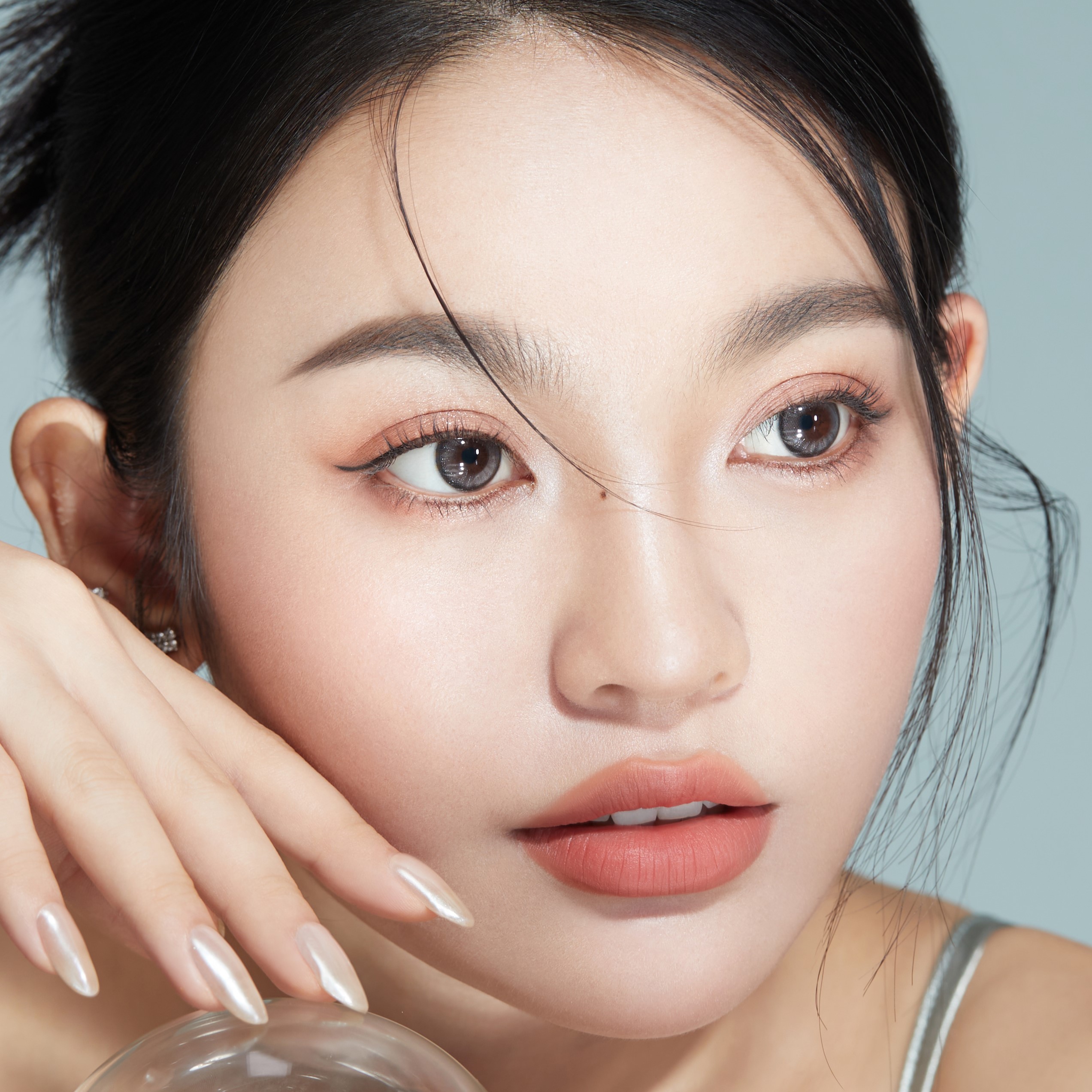 https://images.sigocontacts.com/products/contacts/2024112664556382.jpg?imageView2/2/w/800/format/webp