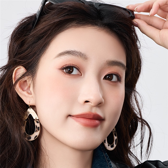 https://images.sigocontacts.com/products/contacts/700-700/2025313165548633.jpg